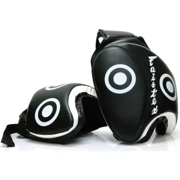 Ontdek de ultieme beenbescherming met de Fairtex TPB-ONE Thigh Pads. Deze leg protector is speciaal ontworpen voor de veeleis