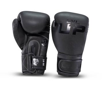 You’ll feel the Thai craftsmanship yourself when training with these ‘ all round ‘ boxing gloves .  The multi layered padding