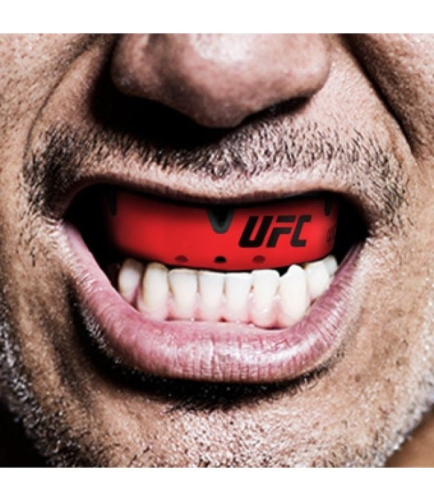 UFC - gebitsbescherming - Bitje - SILVER - Rood-ZWART