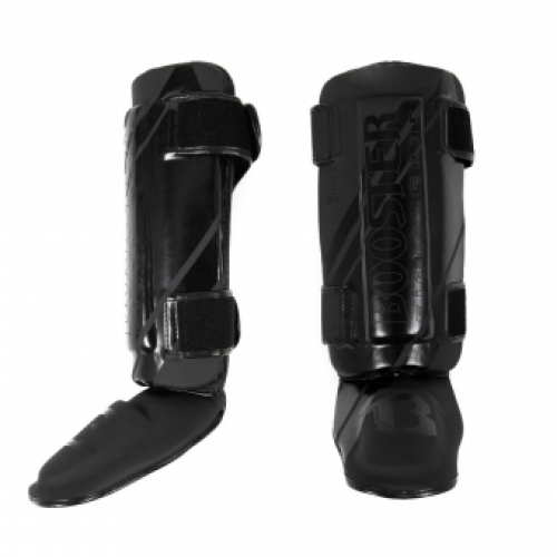 Booster Fightgear | Scheenbeschermers | THAI STRIKER V2 | Black on black